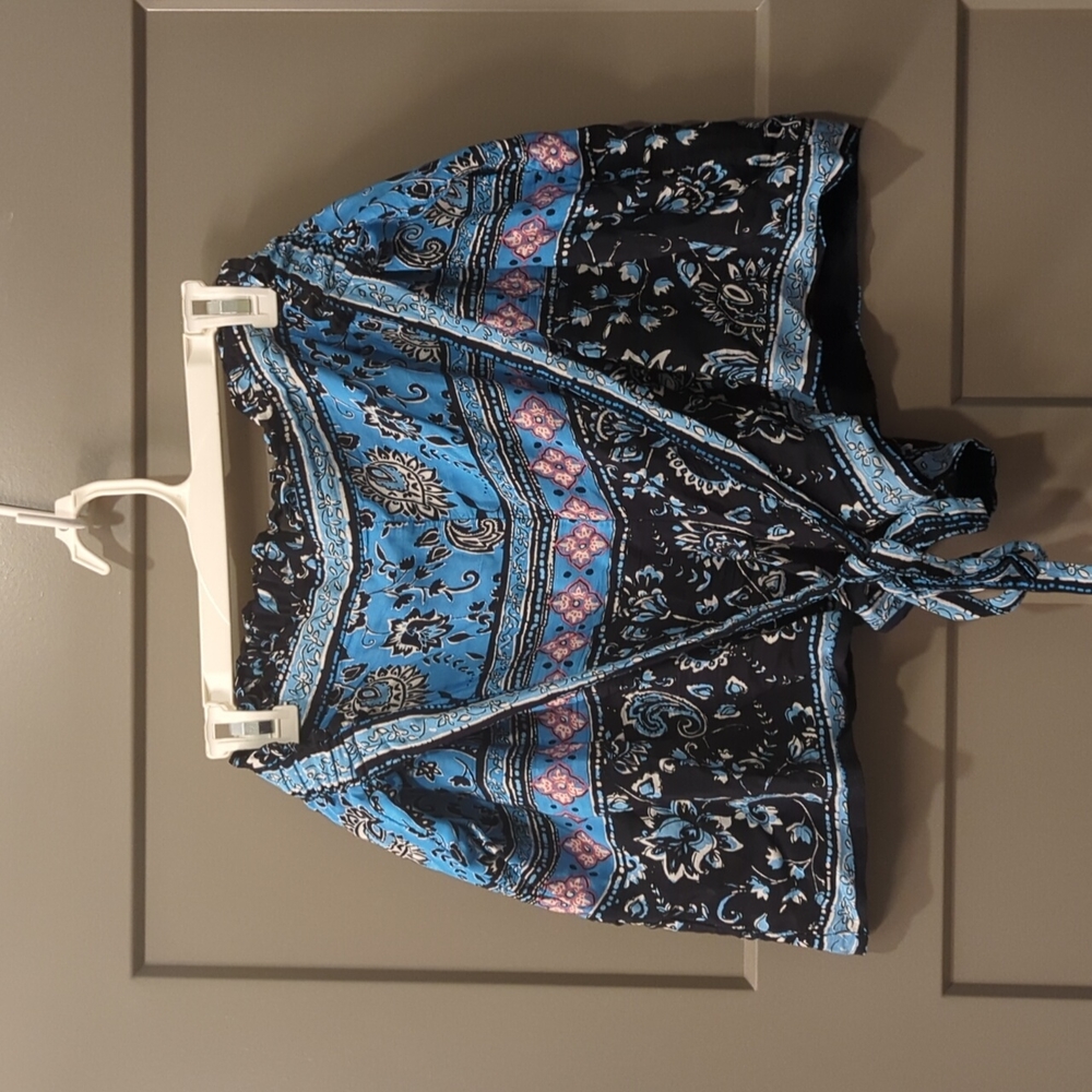 Pull on tie shorts